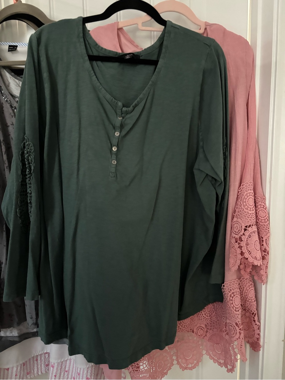 ellos Long Sleeve Henley Top in Forest Green